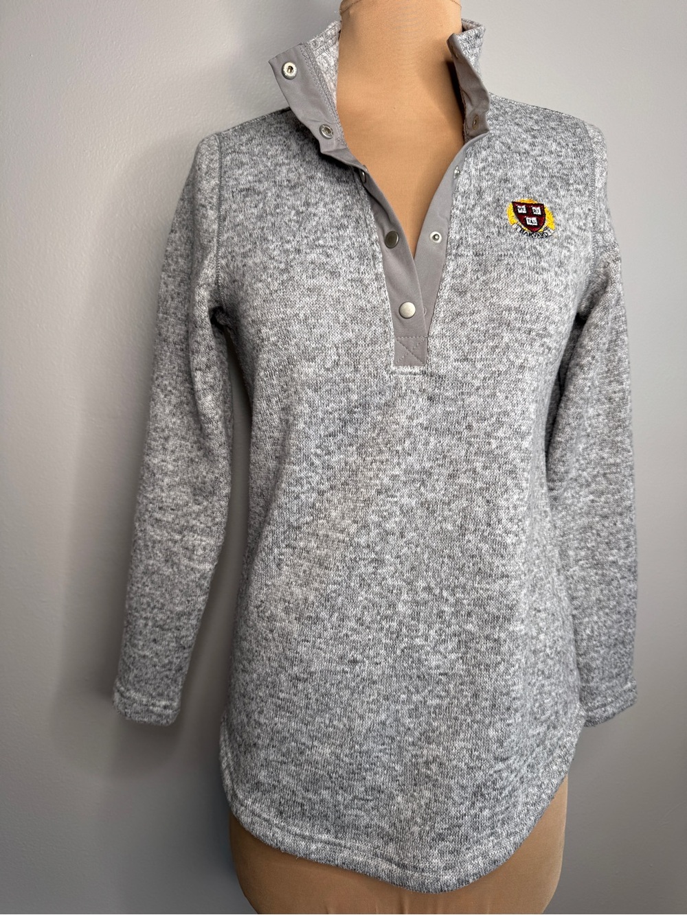 Harvard Quarter Snap Funnel Henley Fleece Pullover Gray Embroidered Rounded Hem